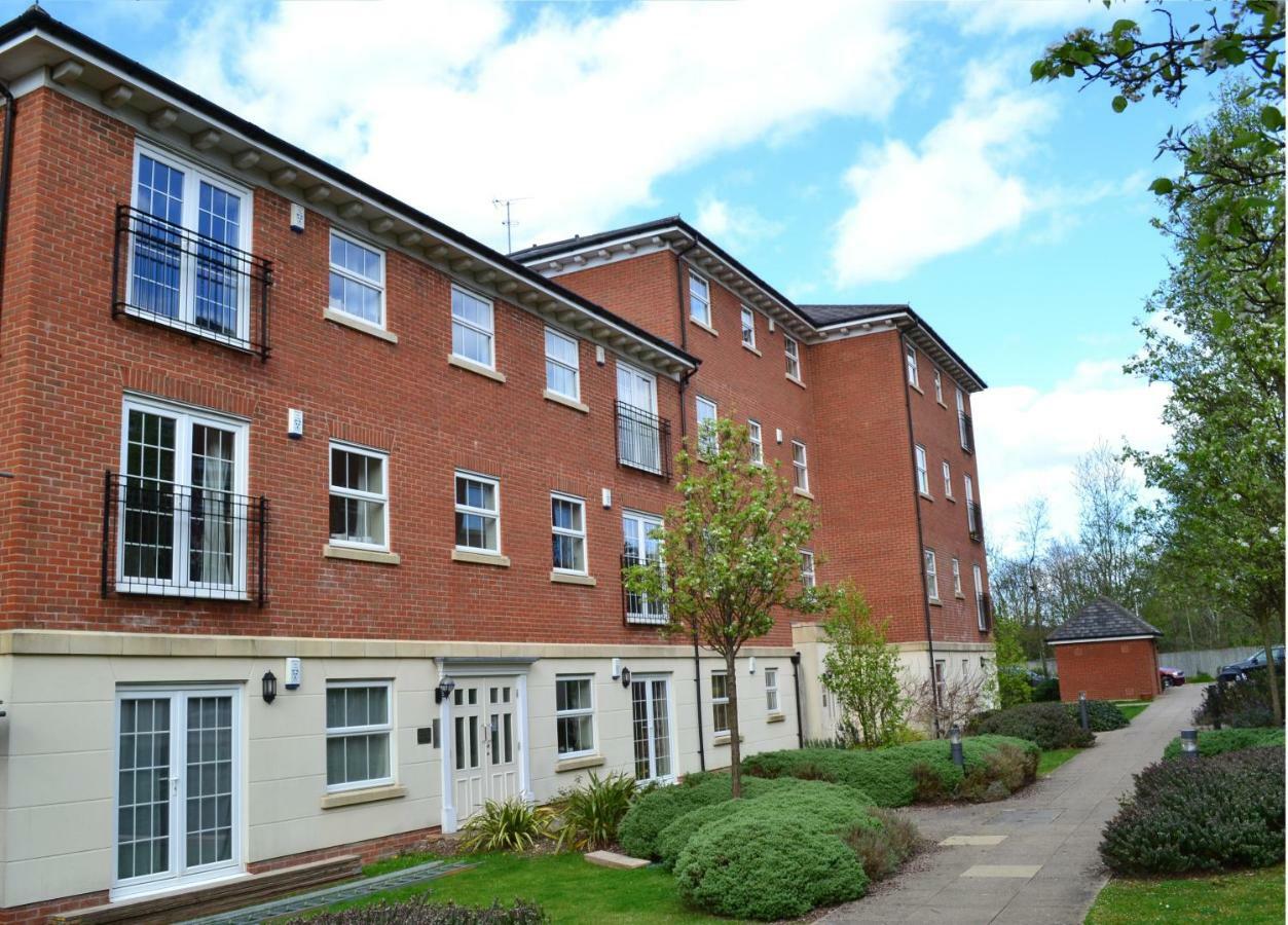 2 Bed 2 Bath At Jago Crt In Newbury - Free Allocated Parking エクステリア 写真